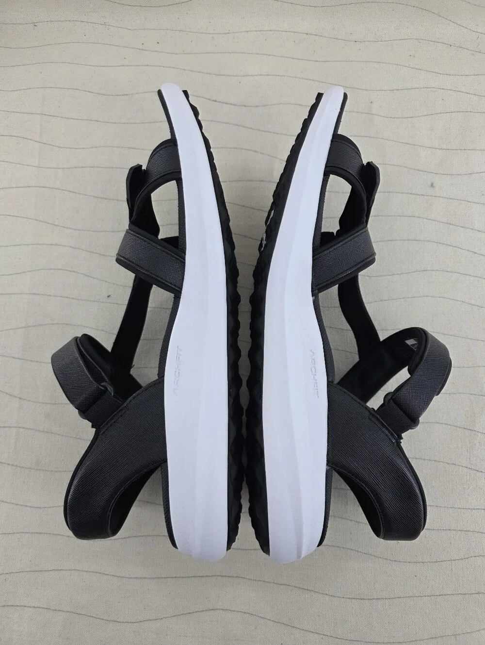 Skechers Womens Slip-Ins Hands Free Black White Slingback Sandals 123160 Size 11